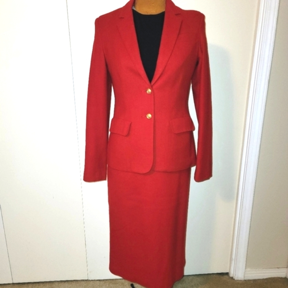 Towner Red Wool suit. Sz 7/8